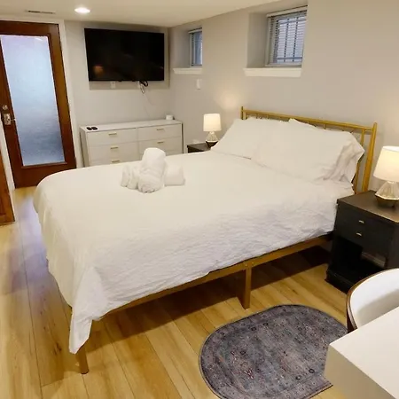 Dc Beckons Darling Apt Sleeps 4